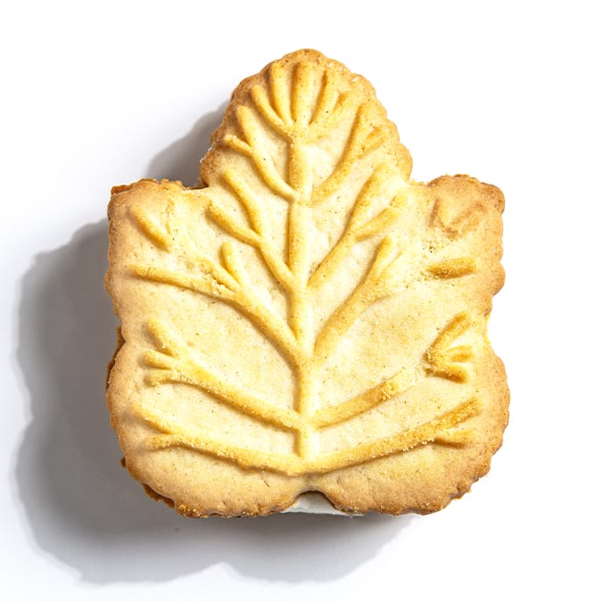 Illustrative maple creme cookies